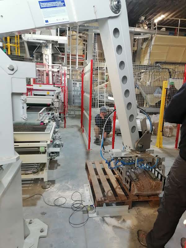Pellet packaging in 15 and 25 kg bags